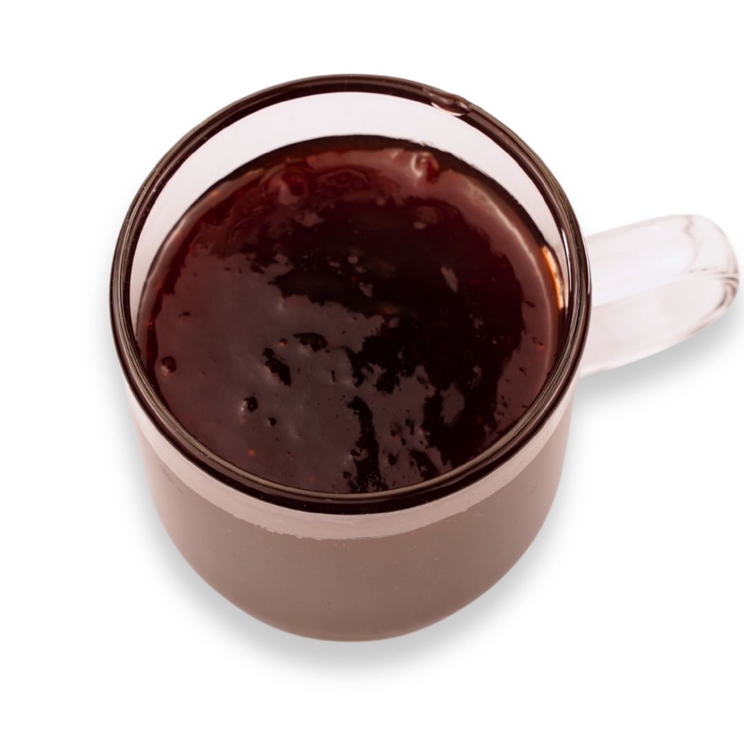 Rich strawberry syrup with fruit pulp for bubble tea fruit tea smoothies sodas and dessert applications